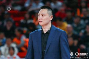 九游官网-卢伟:下赛季的目标是冲击4强 外援的引援重点还是一号位和五号位