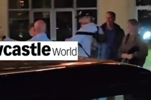 九游官网-英媒：沃尔特马德抵达英国，即将加盟纽卡斯尔