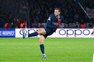 从被嘘到逆袭!队报盛赞法比安:低调优雅的中场,用表现赢得认可