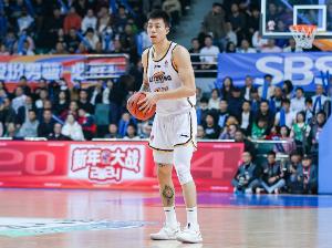 九游游戏-媒体人:新的环境意味着新的开始 希望张镇麟能找回巅峰的自己