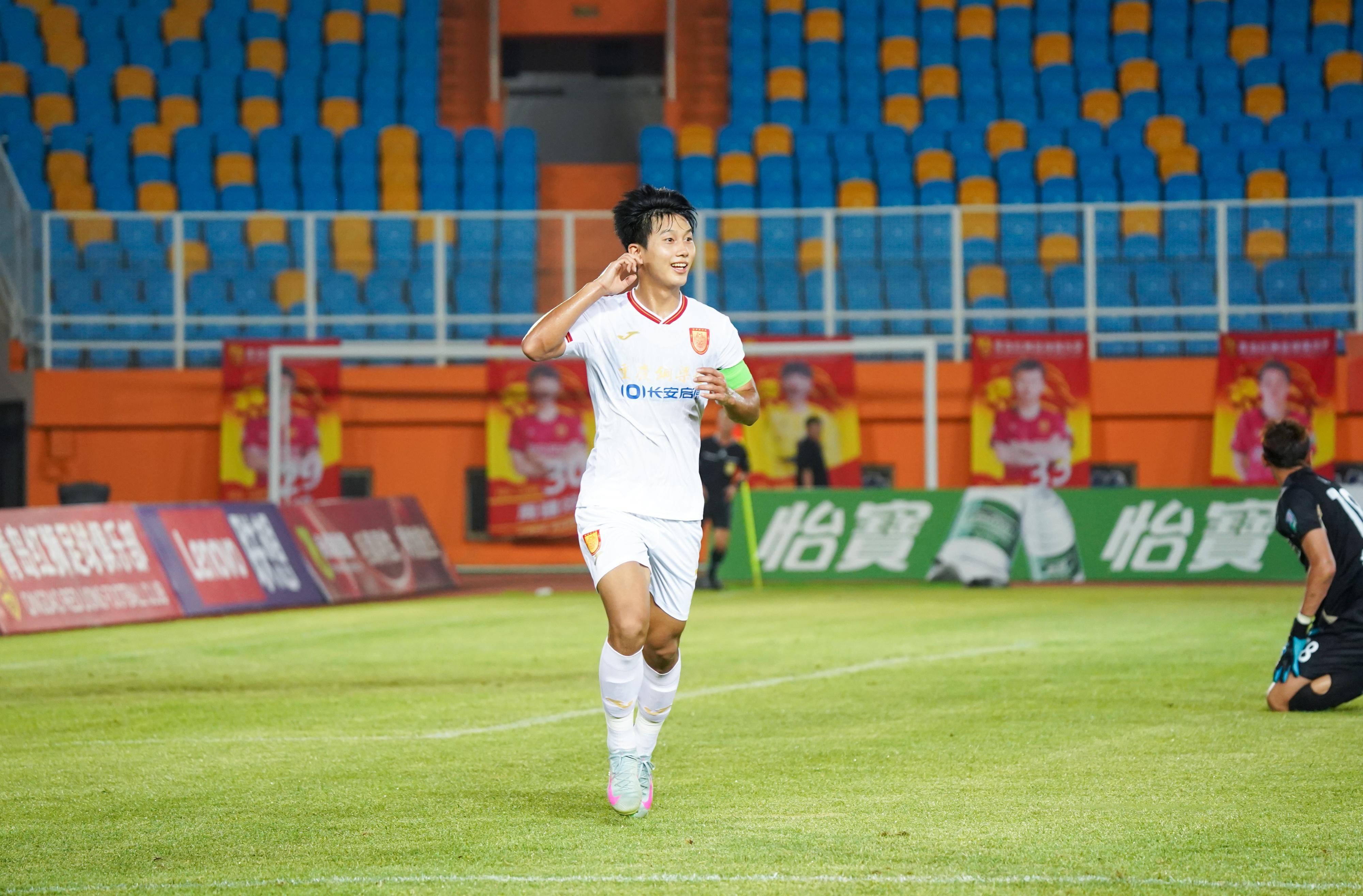 九游官网-记者：传说中的向余望感觉很平淡，早点到中超踢球联赛强度不一样