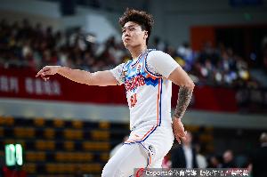 九游下载-媒体人确认北控也在追逐赵睿 表示北京引进赵睿一事还没确定