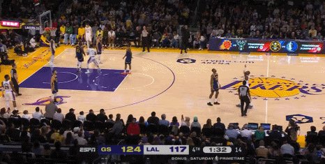 三分被吹+五次重开 詹姆斯纪录之夜却遭“熬老头”