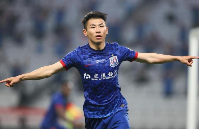 1700919483980053462.jpg 九游下载-于汉超:希望这个冠军给新的申花带来里程碑的起点