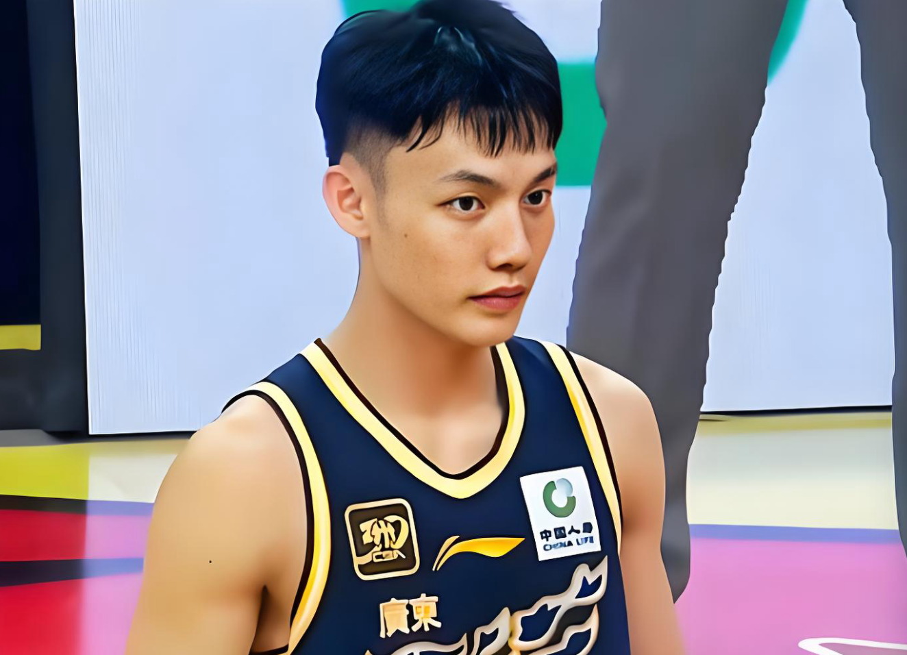 九游下载-不是张皓嘉,也不是奎因!广东队输给上海,有1人要负责任