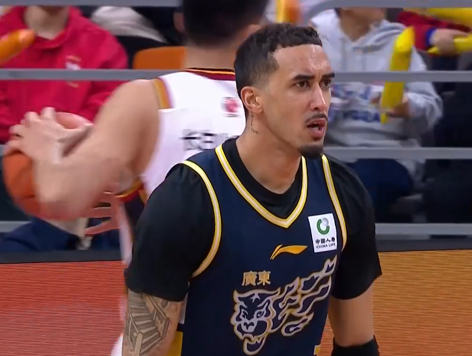 九游下载-不是张皓嘉,也不是奎因!广东队输给上海,有1人要负责任