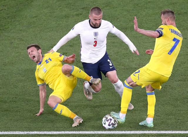 1625359005873058763.png 九游娱乐-肖伯特·卡洛斯在此 英格兰左闸岂容穆帅指指点点?